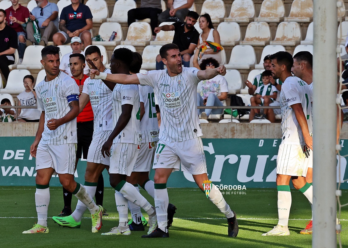 Las imágenes de la victoria del Córdoba CF ante el Algeciras