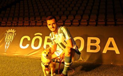 El Córdoba CF, por la adopción responsable de mascotas